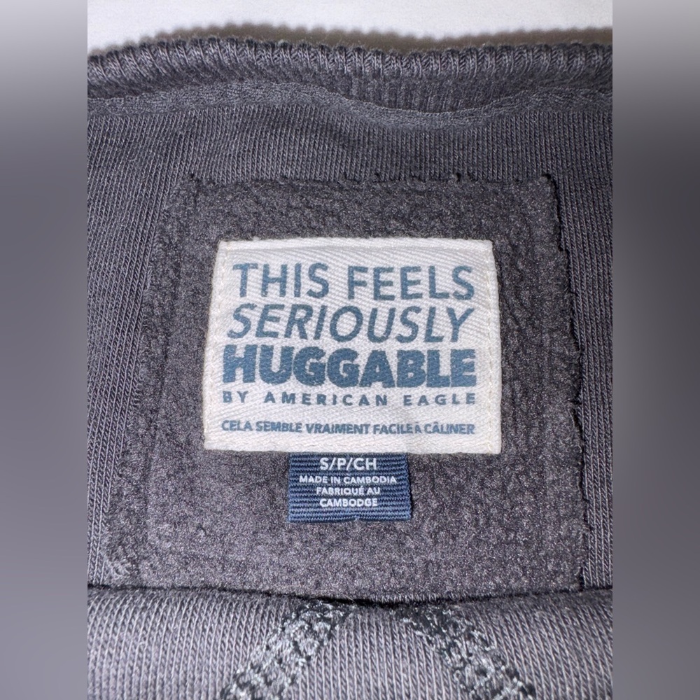 American Eagle This Feels Seriously Huggable Sweatshirt Dark Charcoal – Small - Picture 2 of 12